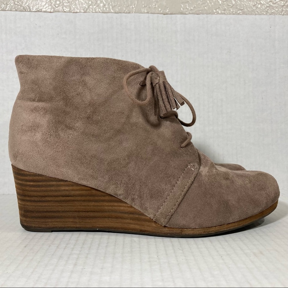 Dr. Scholls Pierre Beige Tan Brown Suede Casual Comfort Tassel Wedge Bootie Sz 9